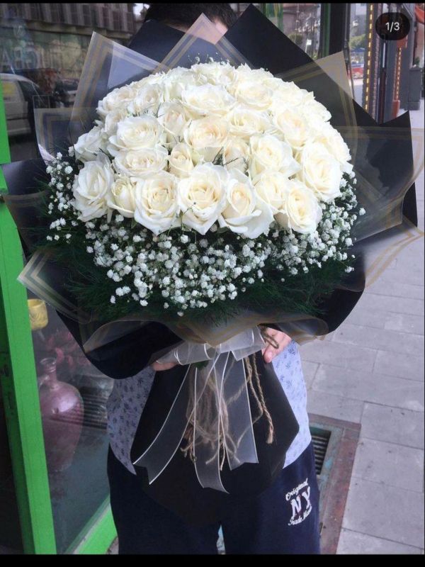  Erzurum Çiçek Siparişi - 41 Adet Beyaz Güllü