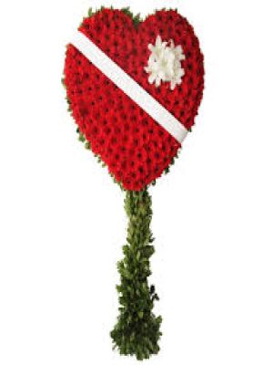  Erzurum Çiçekçiler - Kalpli Çelenk