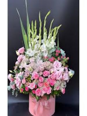  Erzurum Çiçek Gönder - Pembe Kutu Arajman