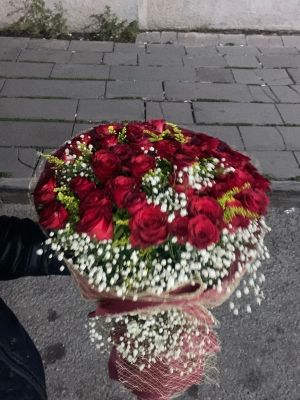  Erzurum Çiçek Siparişi - 30 Adet Kırmızı Güllü